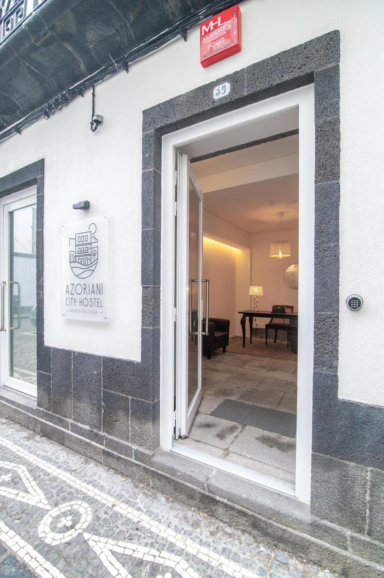 Azoriani City Hostel Ponta Delgada Kültér fotó